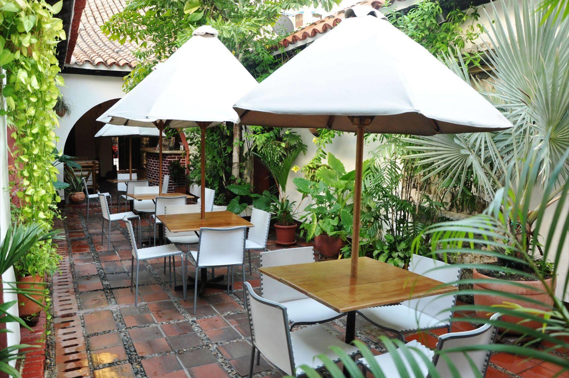 Hotel Puertas De Cartagena Buitenkant foto