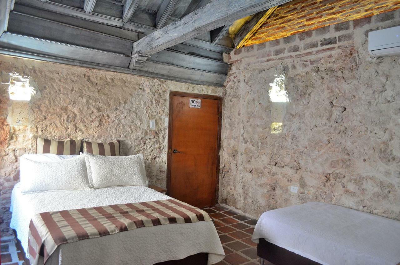 Hotel Puertas De Cartagena Buitenkant foto